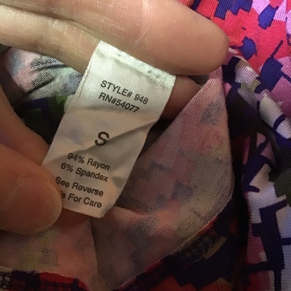 Cabi op art bright plunging tank top - Picture 3 of 9